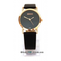 Женские часы Gucci